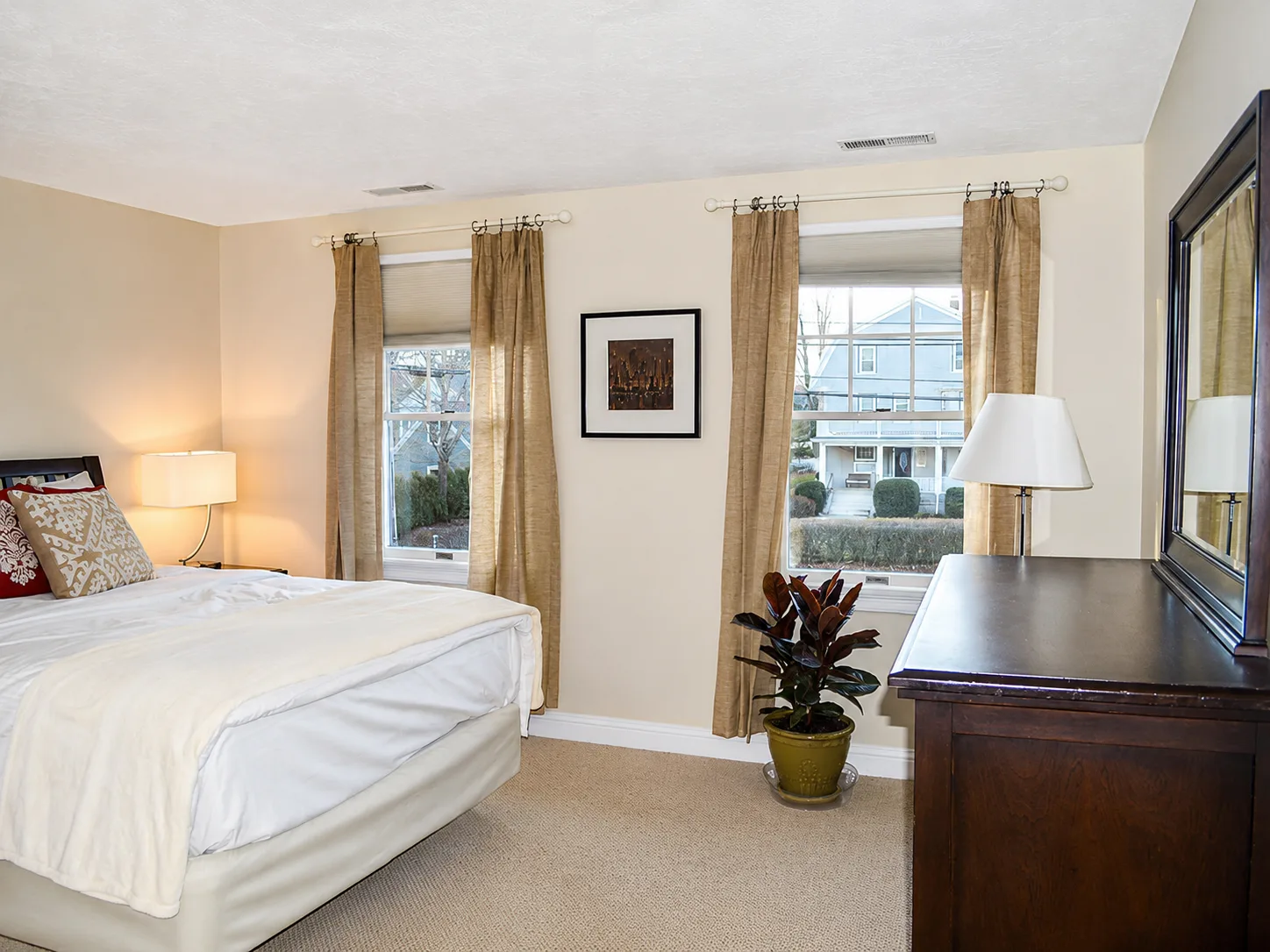 A private bedroom at Tharros House